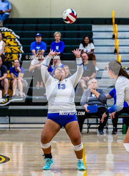 Thumbnail 3 in Valley Catholic @ Jesuit photogallery.