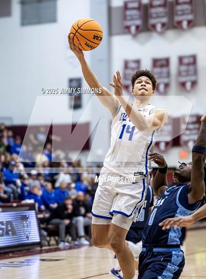 Thumbnail 2 in Quincy vs. Belleville East (IHSA 4A Regional Championship) photogallery.