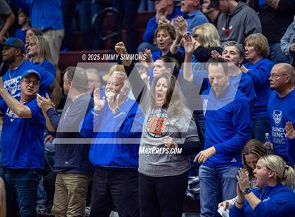 Thumbnail 2 in Quincy vs. Belleville East (IHSA 4A Regional Championship) photogallery.