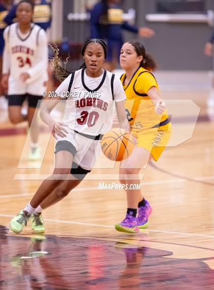 Thumbnail 2 in Eagle's Landing vs Warner Robins photogallery.