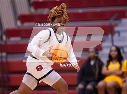 Thumbnail 2 in Eagle's Landing vs Warner Robins photogallery.