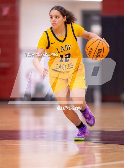 Thumbnail 2 in Eagle's Landing vs Warner Robins photogallery.