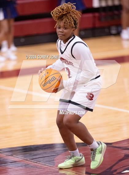 Thumbnail 2 in Eagle's Landing vs Warner Robins photogallery.