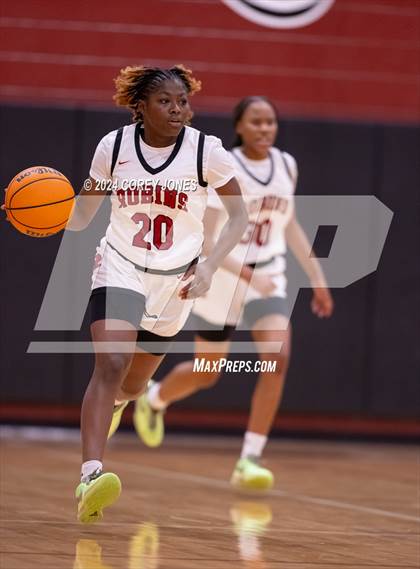 Thumbnail 2 in Eagle's Landing vs Warner Robins photogallery.