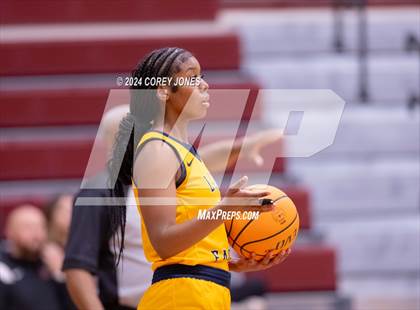 Thumbnail 2 in Eagle's Landing vs Warner Robins photogallery.