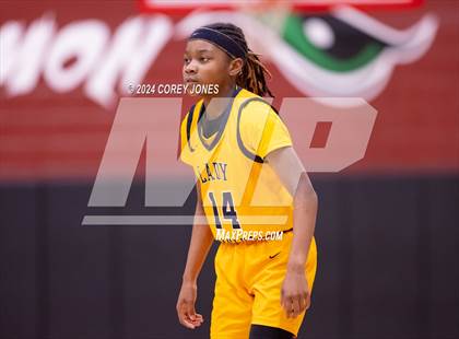 Thumbnail 1 in Eagle's Landing vs Warner Robins photogallery.