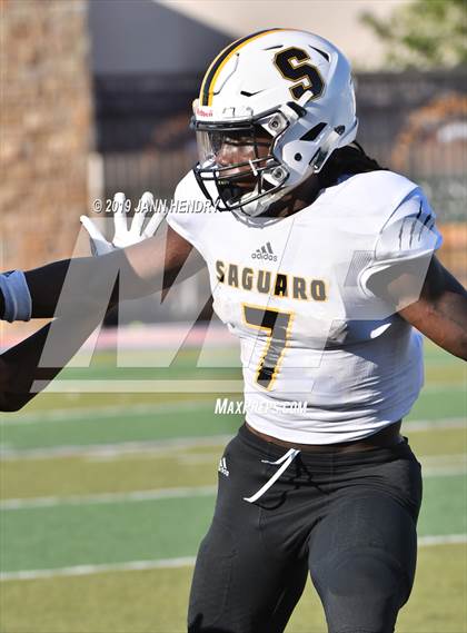 Thumbnail 1 in Saguaro vs. Faith Lutheran (Polynesian Classic) photogallery.