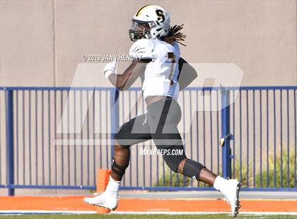 Thumbnail 2 in Saguaro vs. Faith Lutheran (Polynesian Classic) photogallery.