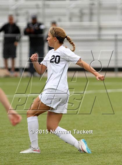 Thumbnail 2 in West vs. Maize (KSHSAA 6A Third Place Playoff) photogallery.
