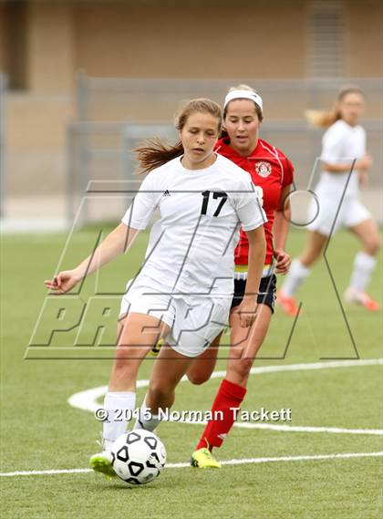 Thumbnail 2 in West vs. Maize (KSHSAA 6A Third Place Playoff) photogallery.