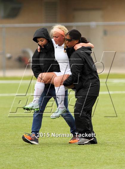 Thumbnail 2 in West vs. Maize (KSHSAA 6A Third Place Playoff) photogallery.