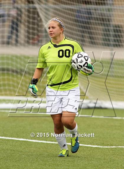Thumbnail 1 in West vs. Maize (KSHSAA 6A Third Place Playoff) photogallery.