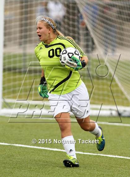 Thumbnail 2 in West vs. Maize (KSHSAA 6A Third Place Playoff) photogallery.