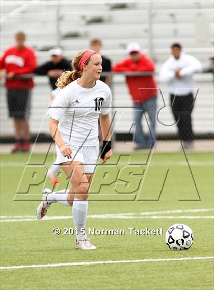 Thumbnail 1 in West vs. Maize (KSHSAA 6A Third Place Playoff) photogallery.