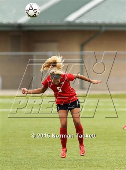 Thumbnail 2 in West vs. Maize (KSHSAA 6A Third Place Playoff) photogallery.