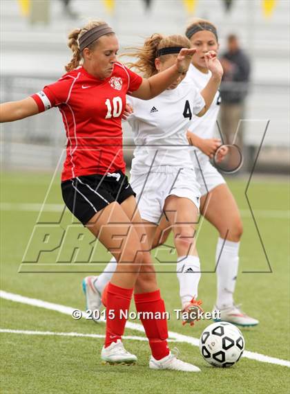 Thumbnail 3 in West vs. Maize (KSHSAA 6A Third Place Playoff) photogallery.