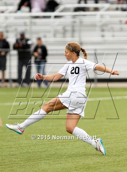 Thumbnail 1 in West vs. Maize (KSHSAA 6A Third Place Playoff) photogallery.