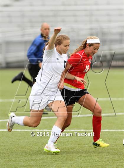 Thumbnail 2 in West vs. Maize (KSHSAA 6A Third Place Playoff) photogallery.