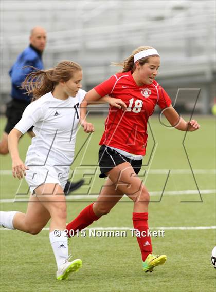Thumbnail 1 in West vs. Maize (KSHSAA 6A Third Place Playoff) photogallery.