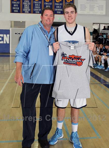 Thumbnail 1 in Crescenta Valley vs Brentwood (MaxPreps Holiday Classic) photogallery.
