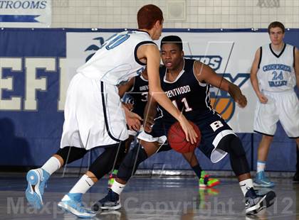 Thumbnail 2 in Crescenta Valley vs Brentwood (MaxPreps Holiday Classic) photogallery.