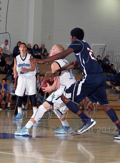 Thumbnail 2 in Crescenta Valley vs Brentwood (MaxPreps Holiday Classic) photogallery.