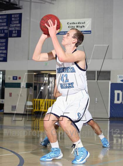 Thumbnail 2 in Crescenta Valley vs Brentwood (MaxPreps Holiday Classic) photogallery.
