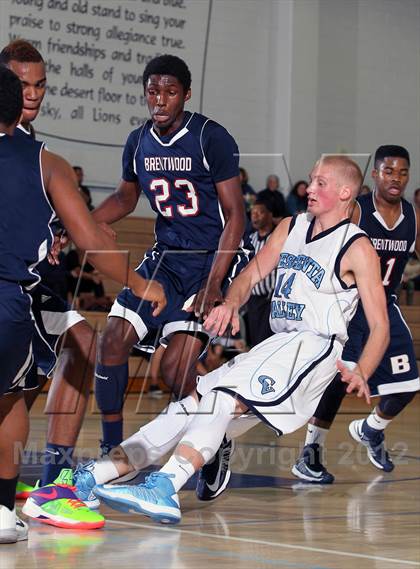 Thumbnail 1 in Crescenta Valley vs Brentwood (MaxPreps Holiday Classic) photogallery.