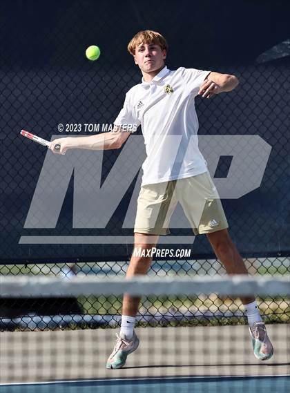 Thumbnail 3 in Rabun Gap-Nacoochee @ Charlotte Latin (NCISAA 3A 2nd Round) photogallery.