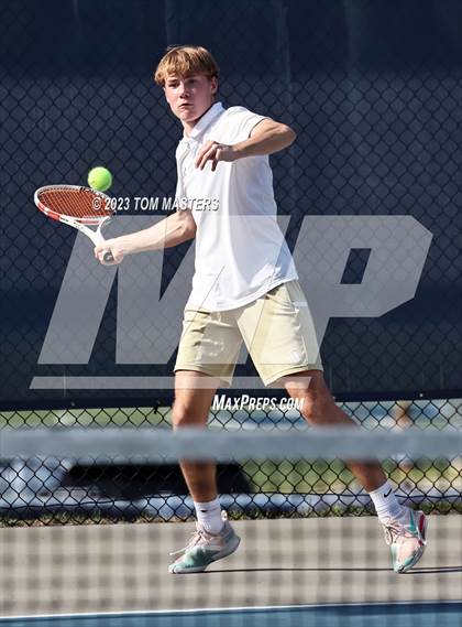 Thumbnail 3 in Rabun Gap-Nacoochee @ Charlotte Latin (NCISAA 3A 2nd Round) photogallery.