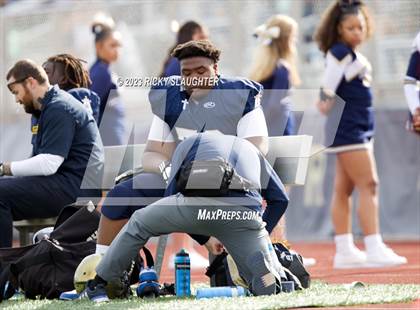 Thumbnail 3 in LeRoy @ Althoff Catholic (IHSA 1A Round 2 Playoff) photogallery.