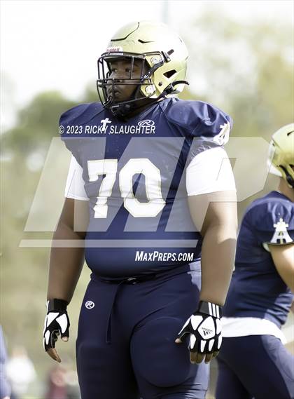 Thumbnail 2 in LeRoy @ Althoff Catholic (IHSA 1A Round 2 Playoff) photogallery.