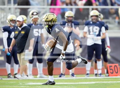 Thumbnail 3 in LeRoy @ Althoff Catholic (IHSA 1A Round 2 Playoff) photogallery.
