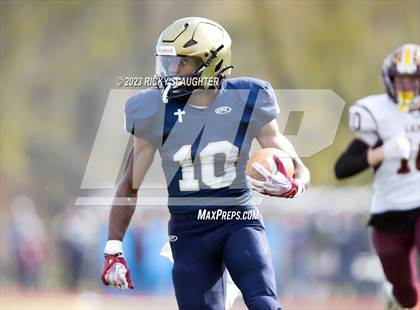 Thumbnail 2 in LeRoy @ Althoff Catholic (IHSA 1A Round 2 Playoff) photogallery.