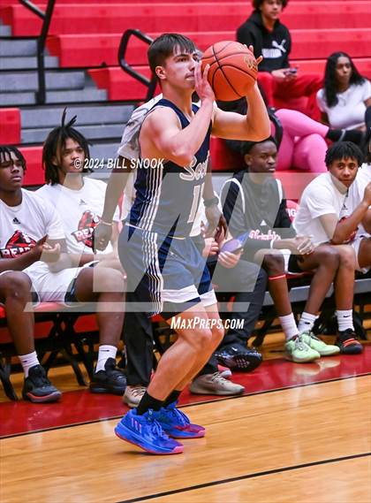 Thumbnail 3 in Conrad Weiser @ Reading photogallery.