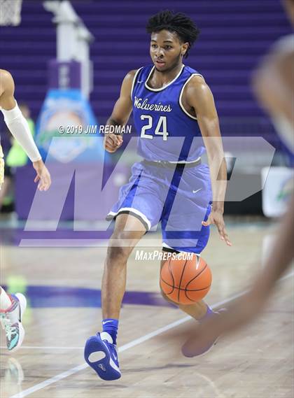Thumbnail 1 in Roman Catholic vs. Vashon (City of Palms Classic) photogallery.