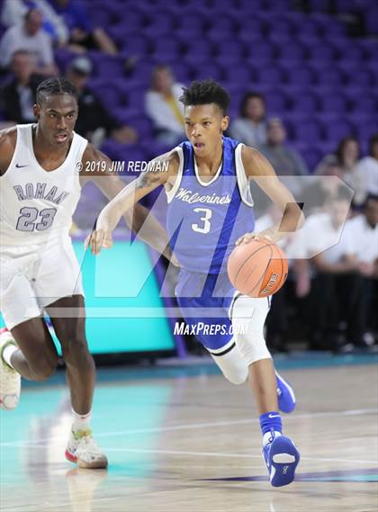 Thumbnail 2 in Roman Catholic vs. Vashon (City of Palms Classic) photogallery.