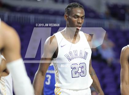 Thumbnail 1 in Roman Catholic vs. Vashon (City of Palms Classic) photogallery.