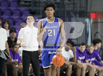 Thumbnail 1 in Roman Catholic vs. Vashon (City of Palms Classic) photogallery.