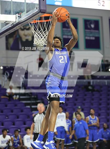 Thumbnail 1 in Roman Catholic vs. Vashon (City of Palms Classic) photogallery.