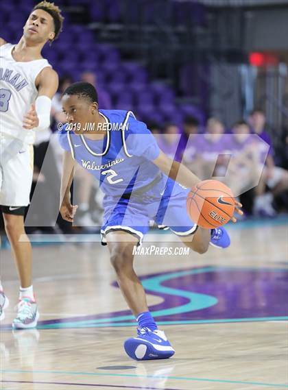 Thumbnail 1 in Roman Catholic vs. Vashon (City of Palms Classic) photogallery.
