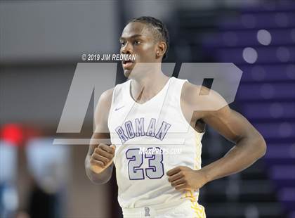 Thumbnail 1 in Roman Catholic vs. Vashon (City of Palms Classic) photogallery.