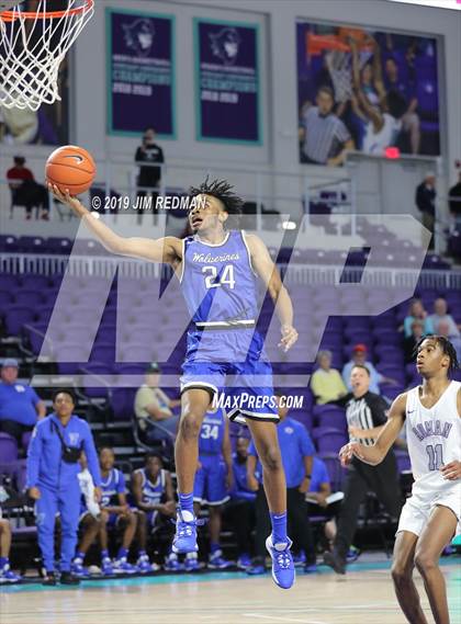 Thumbnail 2 in Roman Catholic vs. Vashon (City of Palms Classic) photogallery.