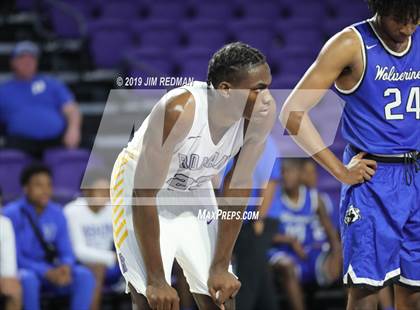 Thumbnail 3 in Roman Catholic vs. Vashon (City of Palms Classic) photogallery.
