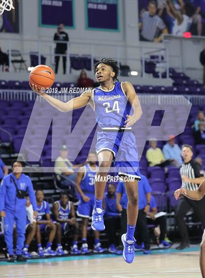 Thumbnail 1 in Roman Catholic vs. Vashon (City of Palms Classic) photogallery.