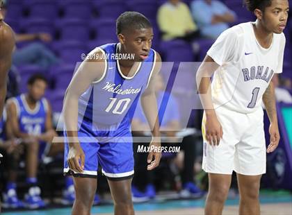 Thumbnail 1 in Roman Catholic vs. Vashon (City of Palms Classic) photogallery.