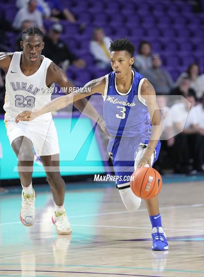 Thumbnail 3 in Roman Catholic vs. Vashon (City of Palms Classic) photogallery.