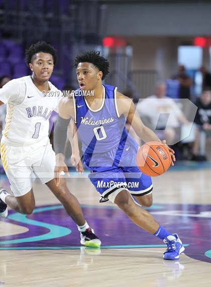 Thumbnail 3 in Roman Catholic vs. Vashon (City of Palms Classic) photogallery.
