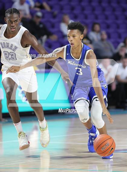 Thumbnail 1 in Roman Catholic vs. Vashon (City of Palms Classic) photogallery.