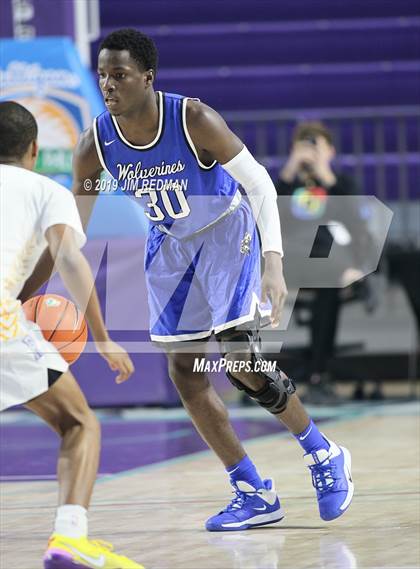 Thumbnail 1 in Roman Catholic vs. Vashon (City of Palms Classic) photogallery.